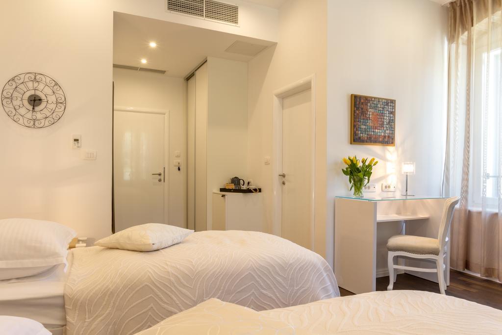 Pellegrini Luxury Rooms สปลิท ภายนอก รูปภาพ