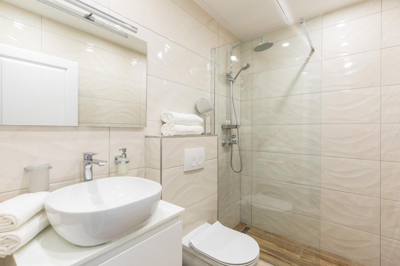 Pellegrini Luxury Rooms สปลิท ภายนอก รูปภาพ
