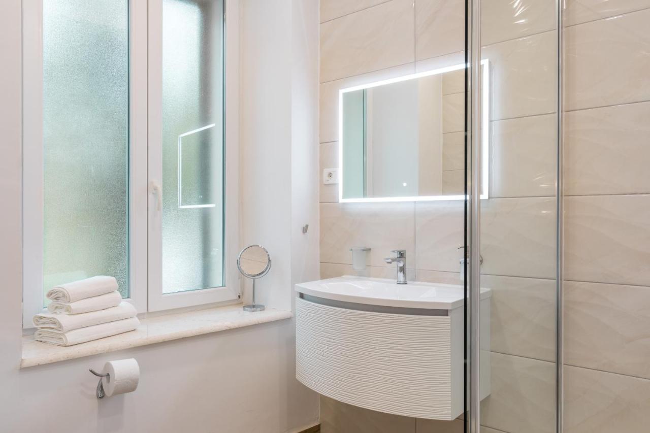 Pellegrini Luxury Rooms สปลิท ภายนอก รูปภาพ