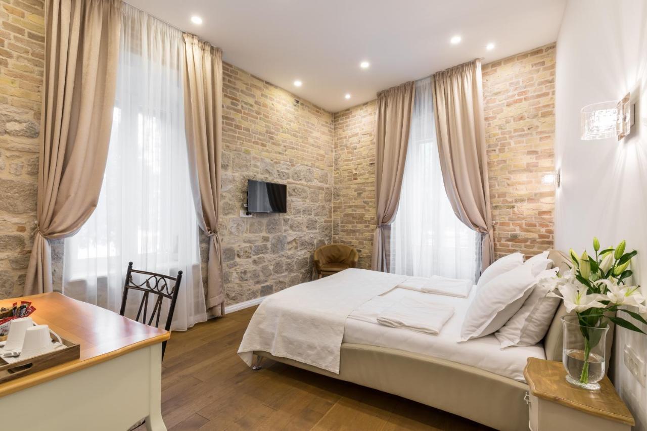 Pellegrini Luxury Rooms สปลิท ภายนอก รูปภาพ